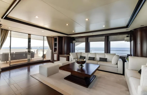 Elena Nueve - Image 4