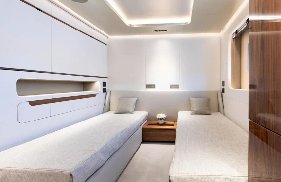 Falcon Eye - Image 8