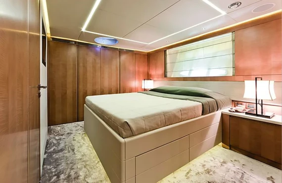 Le Caprice IV - Image 8