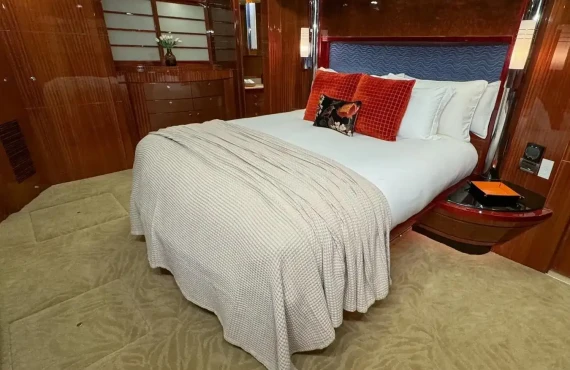 Robin's Nest II - Image 8