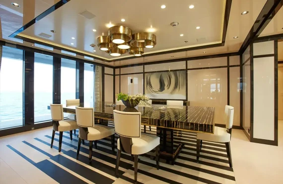 Madame Kate - Image 5