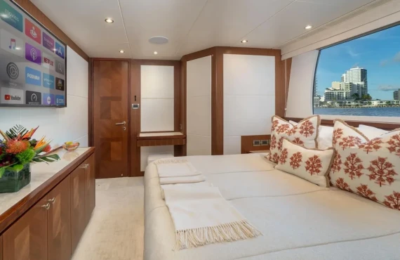 Iridescence - Image 9