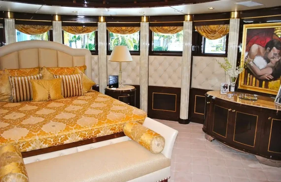 Diamonds Are Forever - Image 10