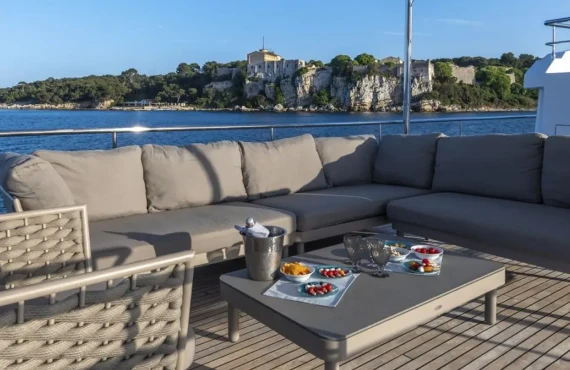 Heliad III - Image 12