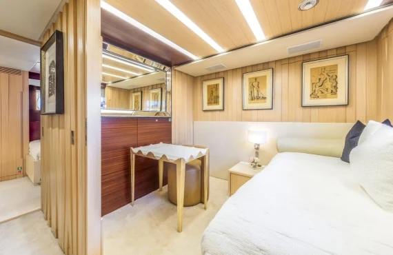 Dylan Anne - Image 10