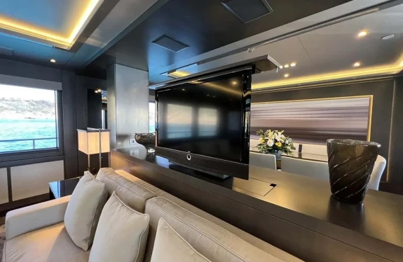 Smooth Operator - Image 5