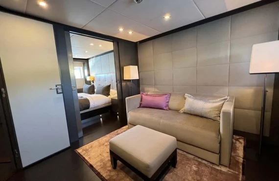 Smooth Operator - Image 8