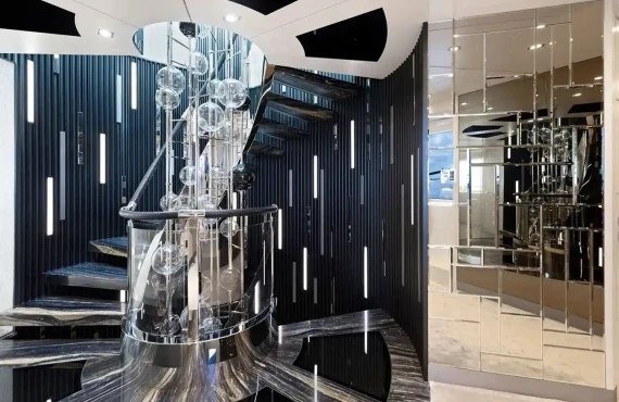 Moonraker - Image 14