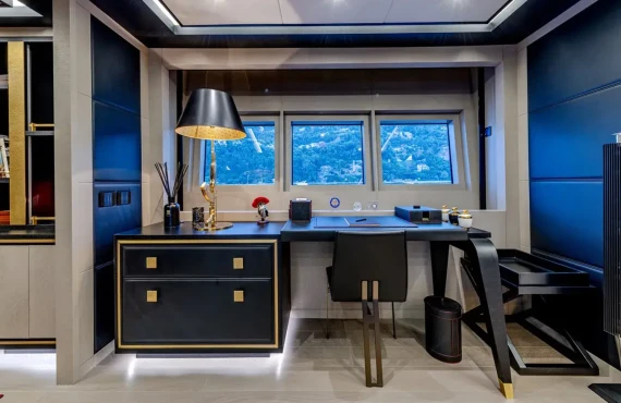 Black Legend - Image 7