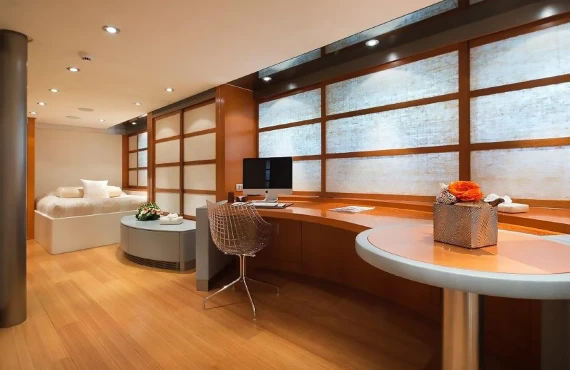 King Louis - Image 6