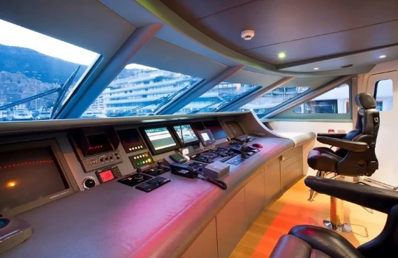 King Louis - Image 8