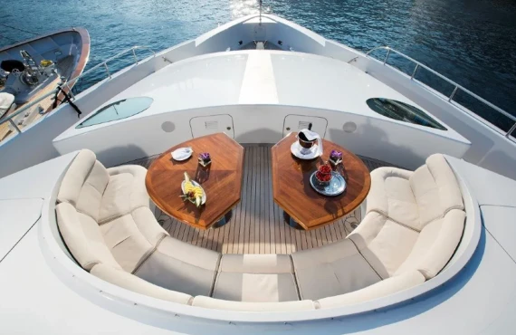 King Louis - Image 13