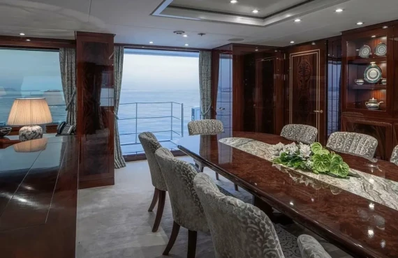 La Familia - Image 6