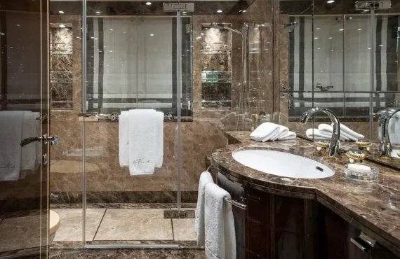 La Familia - Image 13