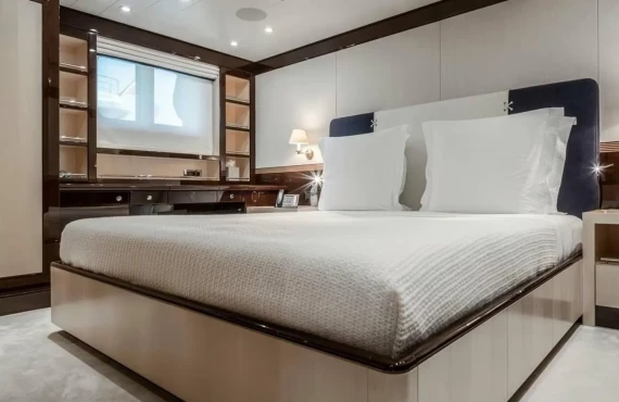 La Familia - Image 10