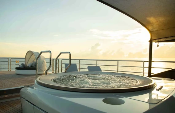 Casino Royale - Image 22