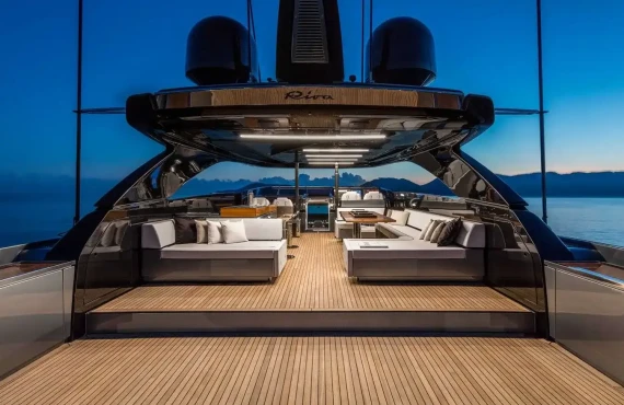 Riva Royale - Image 19