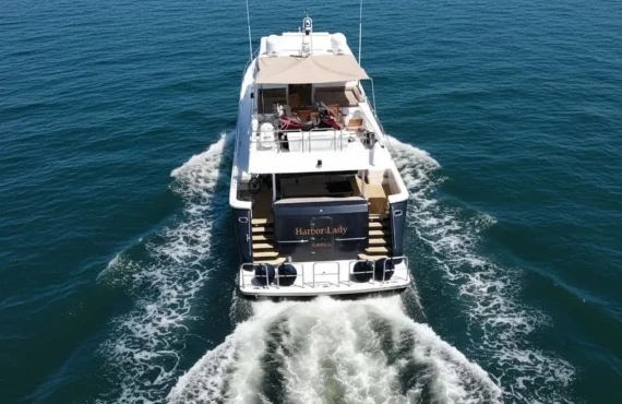 Harbor Lady - Image 16