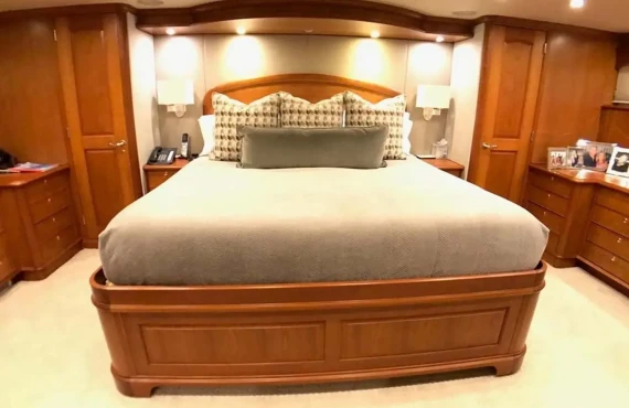 Harbor Lady - Image 6