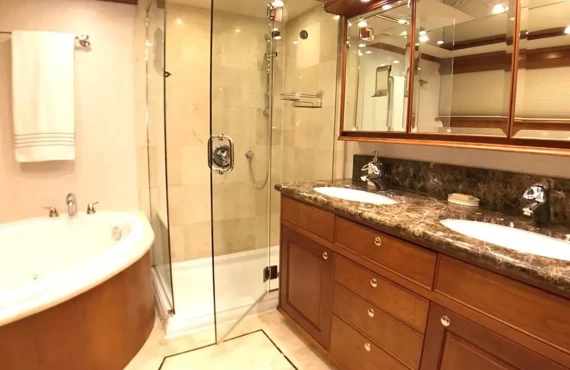 Harbor Lady - Image 10