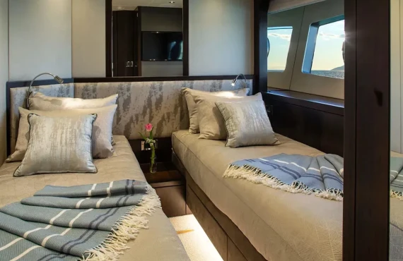 Mr K Iriston - Image 11