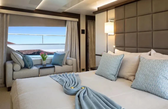 Mr K Iriston - Image 9