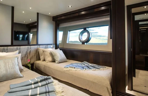 Mr K Iriston - Image 10