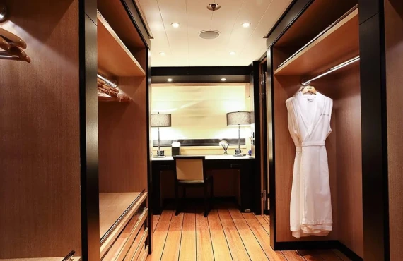 Lady Brave - Image 11