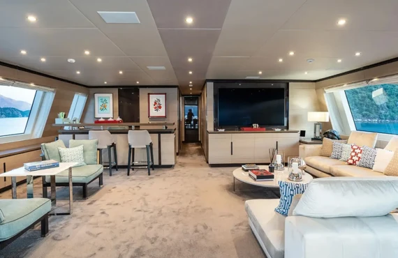 Elizabeth - Image 10