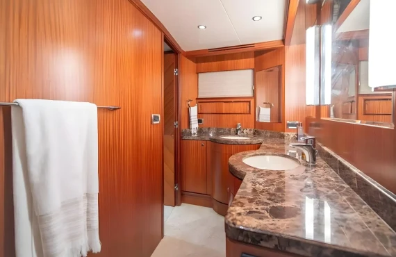 Temptress - Image 12