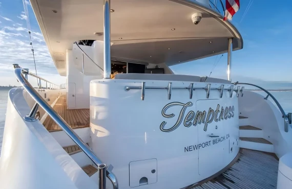 Temptress - Image 20